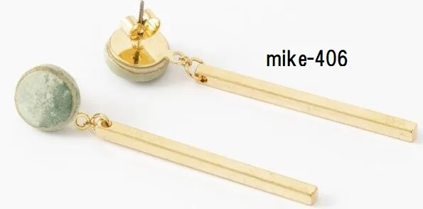 【MIKELO】tou陶水晶花耳環（穿孔式、白綠）
